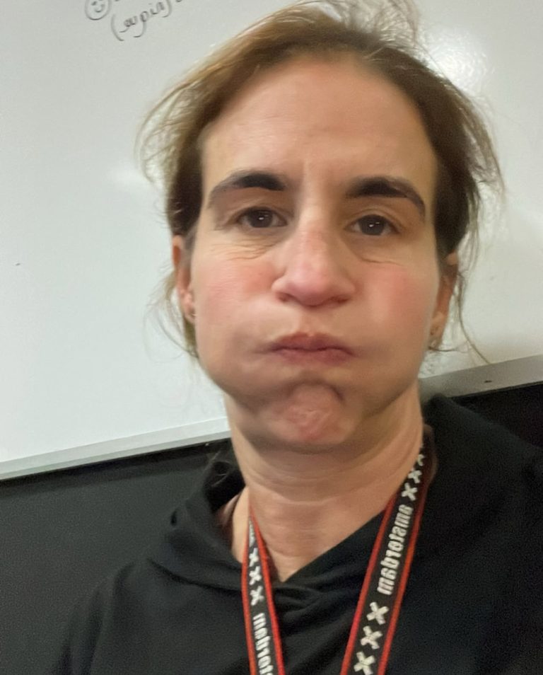 BF21D313-1278-46A5-82DF-083405073014